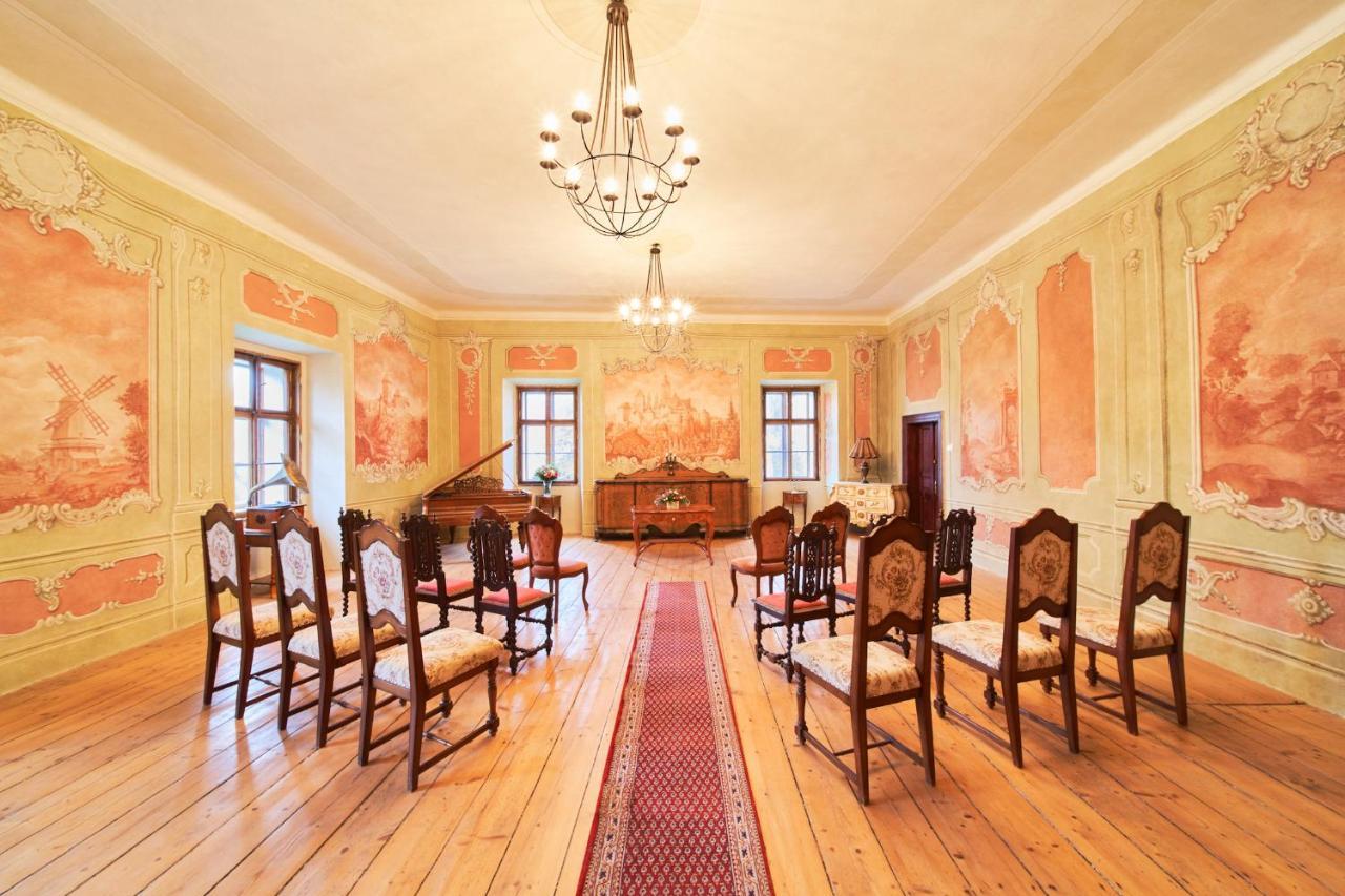Penzion Zamek Lesany Netvořice Exterior foto